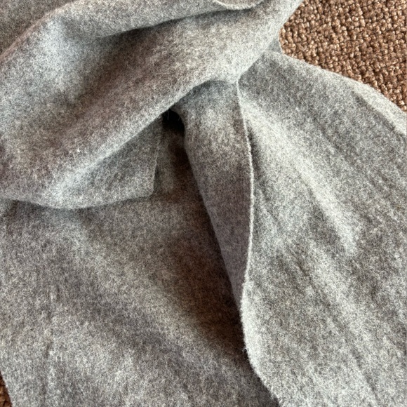 Pure Wool Scarf - Picture 2 of 7